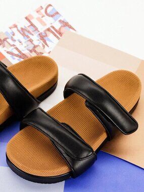Commbi The Indie Slide in Midnight Black, Size 7 Women